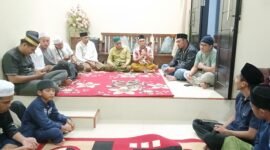 Ketua DPC PKB Ternate Muhajirin Bailussy bersama Ketua Dewan Syuro dan jajaran tanfidziah berdialog dengan sejumlah toko pemuda dan toko agama sebagai langkah awal menyerap aspirasi masyarakat sipil sesuai instruksi DPP PKB. || dok : KASEDATA.ID