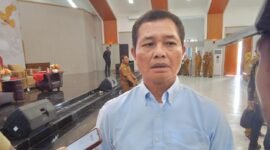 Perwakilan BPK Maluku Utara, Marius Sirumapea, saat diwawancarai [Foto : Ridal/kasedata]
