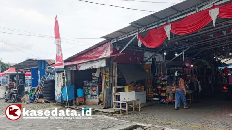 Lapak pedagang di Terminal Kelurahan Gamalama Ternate [Foto : sukarsi/kasedata]