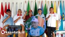 Usai penyerahan dokumen Sarbin Sehe oleh Liaison Officer sekaligus Ketua Tim pemenangan, Zibang Iskandar Alam, didampingi sejumlah pengurus cabang olahraga. || dok : Ilham/Kasedata