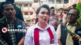 Gubernur Sherly Tjoanda didampingi Kepala BKD Maluku Utara, Zulkifli Bian meninjau langsung pelaksanaan Ukom. || dok : Sukarsi/Kasedata