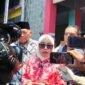 Wakil Menteri Koperasi Farida Farichah saat diwawancarai awak media [ dok : sukarsi/kasedata]