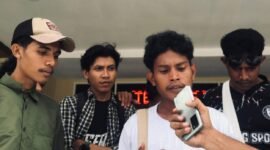 Sekretaris Cabang PMII Kota Ternate, Asrun M. Jen Dosu, saat diwawancarai [Foto : sukarsi/kasedata]