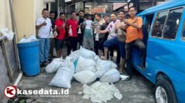 Barang bukti miras jenis cap tikus yang digagalkan Polsek Ternate Utara [Foto : istimewa]
