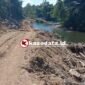 Lokasi pembongkaran dan pengambilan material di bantaran Sungai Ake Toniku [dok : kasedata]