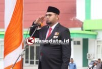 Bupati Halsel Hasan Ali Bassam Kasuba, saat bertindak sebagai Inspektur Upacara Hari Sumpah Pemuda 2025 [Dok : Ridal/Kasedata]