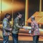 Direktur Utama Harita Nickel Roy Arman Arfandy bersama Komisaris Utama Harita Nickel Donald J Hermanus menerima Penghargaan Subroto 2025 dari Kementerian Energi dan Sumber Daya Mineral, diwakili oleh Kepala Badan Geologi, Dr.Ir.Muhammad Wafid A.N.,M.Sc pada Jumat 24 Oktober 2025 malam di Jakarta. (Istimewa)