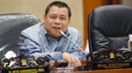 Ketua Umum PB IKA PMII, Drs. H. Fathan Subchi [Foto : istimewa]