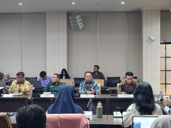Rakor lintas sektor untuk memfinalisasi RTRW Kota Ternate 2025–2045 yang berlangsung di Jakarta [Foto : istimewa]