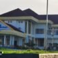Kantor DPRD Kabupaten Halsel [Foto : lugopost.id]