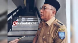 Wali Kota Ternate, DR. H.M.Tauhid Soleman, saat diwawancarai [Foto : sukarsi/kasedata]