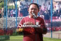 Ketua PGRI, Rizal Marsaoly (RM), saat membuka Liga Pelajar SD se-Kota Ternate [Foto : Ongky/kasedata]