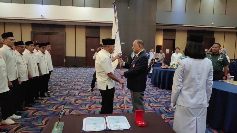 Prosesi pelantikan KONI Malut oleh Ketua Umum KONI Pusat, Letjen (Purn.) Marciano Norman.