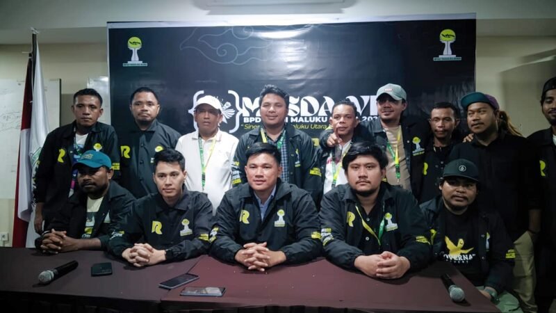 Rio Cristian Pawane bersama BPC saat menggelar konferensi pers usai terpilih [Foto : sukarsi/kasedata]