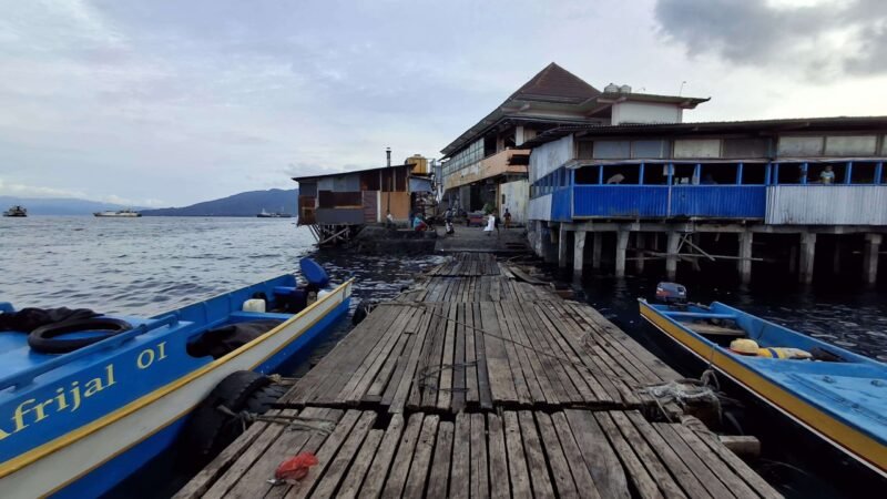 Pelabuhan atau dermaga di Kelurahan Gamalama Kota Ternate, Kamis (2/1/2025). (Foto: Sofyan/RRI).