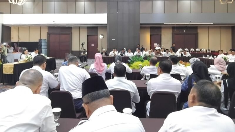 Rapat Koordinasi Pimpinan Daerah (Rakorda) se- Kabupaten/Koga yang berlangsung di Gamalama Room, Bella Hotel Ternate [Foto : sukarsi/kasedata]