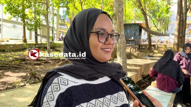 Mahasiswi Unkhair asal Halmahera Tengah Rifya Rusdi [Foto : sukarsi/kasedata]