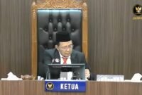 Ketua DKPP RI, Heddy Lugito saat membacakan putusan perkara Nomor : 204-PKE-DKPP/XI/2025, teradu Anggota Bawaslu Kota Ternate. || dok : DKPP RI