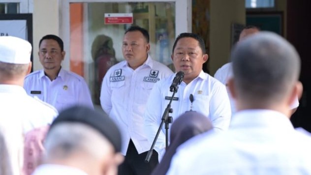 Suasana apel bersama di Kantor Kecamatan Ternate Selatan lewat program Rabu Menyapa