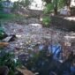 Tumpukan sampah di Kali Mati, Kelurahan Gamalama, Kota Ternate [Foto : sukarsi/kasedata]