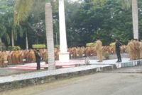 Berlangsungnya Apel Pagi di halaman kantor Bupati Halmahera Selatan (doc: Ridal/Kasedata)