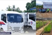Bantuan bus sekolah, pelatakan batu pertama     pembangunan sekolah SMA hingga proses pembibitan dilakukan secara mandiri oleh warga Pulau Gebe [dok : kasedata]