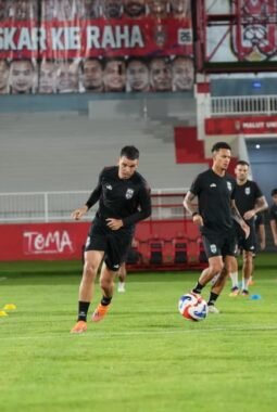 Selasa Malam, Malut United Siap Tantang Persija di Gelora Kie Raha