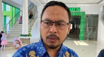 Plt BPKAD, Farid Husen