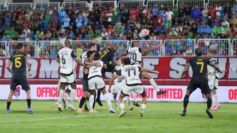 Laga Malut United melawan Persija Jakarta pada laga pekan ke-23 BRI Super League 2025–2026 yang berlangsung di Stadion Gelora Kie Raha [Foto : official malutunited]