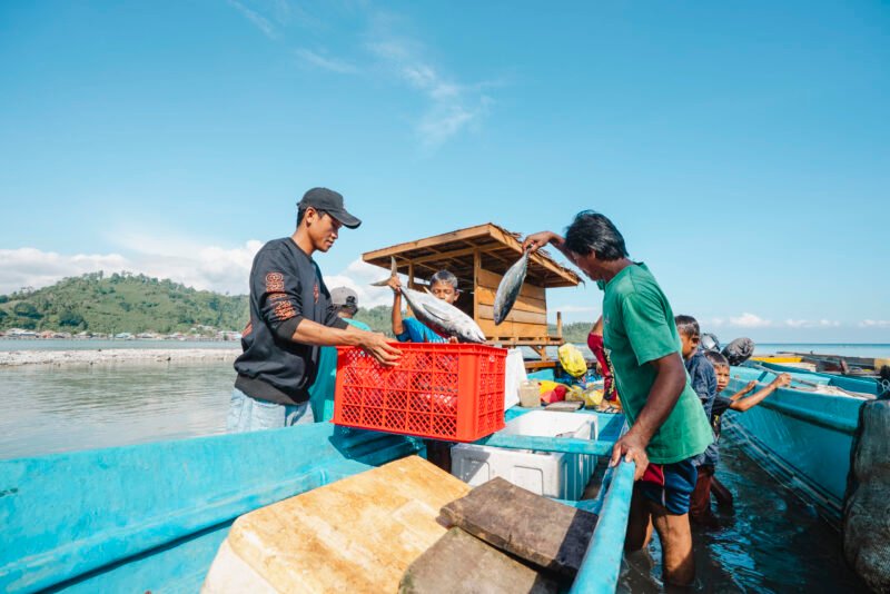 Potensi bahari yang melimpah didapat oleh para nelayan Desa Soligi, Pulau Obi, Halmahera Selatan.
