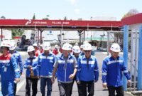 Wakil Gubernur Maluku Utara, Sarbin Sehe dan rombongan disambut langsung Manager PT Pertamina Patra Niaga Ternate, Giyanto, bersama Aviation Fuel Terminal (AFT) Manager Babullah Winaryanto, Sales Area Manager Dion Chandra saat melaksanakan Sidak. || dok : Adpim Malut