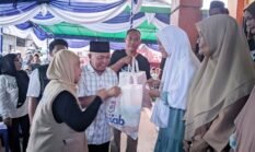 Nasab Foundation Bagikan 1000 Paket Sembako di Ternate