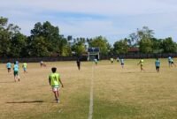 Proses seleksi pemain PSSI Ternate untuk pembentukan tim cabor sepak bola Porprov ke-V Maluku Utara di lapangan Ya-Anhar Gambesi [dok : kasedata]
