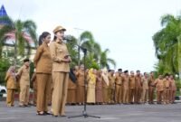 Gubernur Maluku Utara Sherly Tjoanda Laos saat memberikan arahan dalam apel pagi yang dihadiri seluruh ASN Pemprov. || dok : Kasedata.id