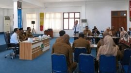 Sekretaris Daerah Provinsi Maluku Utara, H. Samsuddin Abdul Kadir, memimpin Rapat Koordinasi (Rakor) Penilaian Pembentukan Badan Layanan Umum Daerah (BLUD) pada Sekolah Menengah Kejuruan (SMK). || dok : Ilham/Kasedata