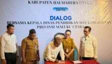 Kepala Dinas Pendidikan dan Kebudayaan (Kadikbud) Provinsi Maluku Utara, Abubakar Abdullah saat menghadiri acara pelantikan pengurus MKKS dan MGMP se-Kabupaten Halmahera Utara. || dok : Daffa/Dikbud Malut