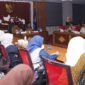 Sekda Maluku Utara, Samsuddin A. Kadir saat menghadiri kegiatan sosialisasi survei kepuasan masyarakat (SKM) online serta pemantauan dan evaluasi kinerja penyelenggaraan pelayanan publik (PEKPPP) Tahun 2026. || dok : Ilham/Adpim Malut