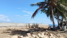 Kondisi proyek pembangunan talud pantai di Desa Samat, Kecamatan Gane Barat Utara, Kabupaten Halmahera Selatan. || dok : Ridal/Kasedata