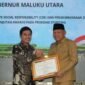 Wakil Gubernur Maluku Utara, H. Sarbin Sehe menerima penghargaan bergengsi Corporate Social Responsibility (CSR) dan Pengembangan Desa Berkelanjutan (PDB) Awards 2026. || dok : Humas/Adpim Malut