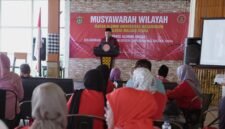 Wakil Gubernur Maluku Utara, H. Sarbin Sehe, resmi membuka Musyawarah Wilayah Ikatan Alumni Universitas Hasanuddin (IKA Unhas) Maluku Utara yang digelar di Grand Fatmah, Kota Ternate. || dok : Humas/Adpim Malut