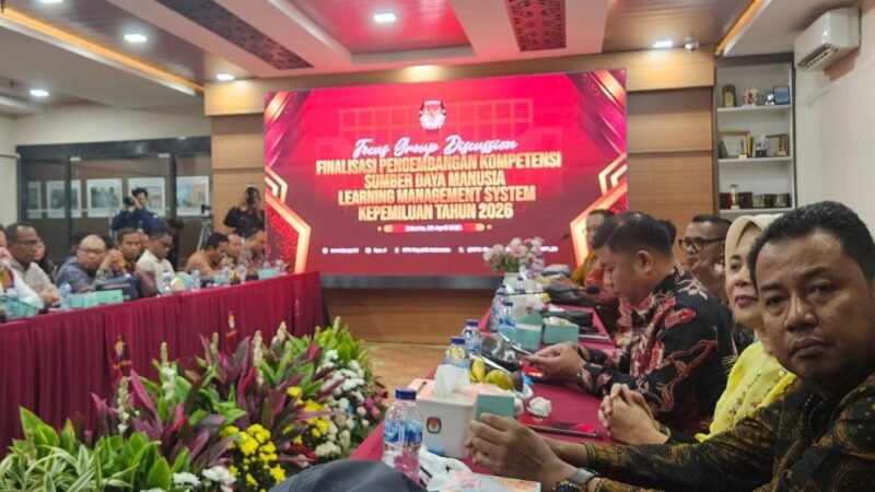 KPU RI gelar Focus Group Discussion (FGD) finalisasi pengembangan kompetensi sumber daya manusia serta Learning Management System (LMS) kepemiluan tahun 2026. Kegiatan ini diikuti anggota KPU se-Indonesia. || dok : iiN/Kasedata