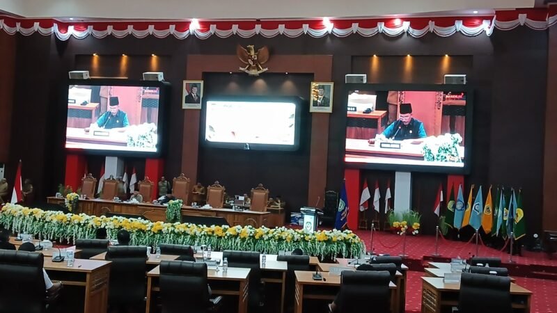 Suasana rapat paripurna pembahasan Laporan Keterangan Pertanggungjawaban (LKPJ) Gubernur Malut Tahun Anggaran 2025. || dok : Ilham/Kasedata