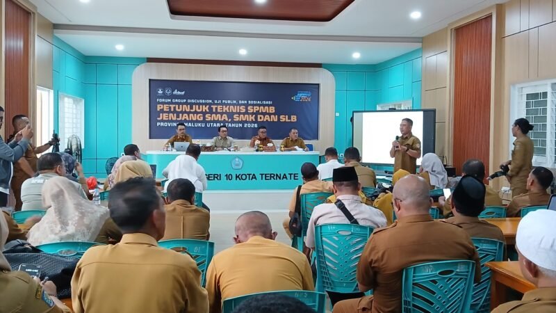 Dinas Pendidikan dan Kebudayaan (Dikbud) Provinsi Maluku Utara matangkan draf Petunjuk Teknis (Juknis) Sistem Penerimaan Murid Baru (SPMB) 2026 melalui Forum Group Discussion (FGD) yang digelar di Aula SMA Negeri 10 Ternate. || dok : Ilham/Kasedata