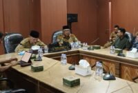 Wakil Gubernur Maluku Utara, H. Sarbin Sehe bergerak cepat merespons isu budaya dan infrastruktur saat menerima audiensi Persatuan Pemuda Pagu di Ruang Rapat Wagub.|| dok : Humas/Adpim Malut