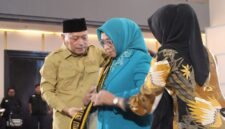 Wakil Gubernur Maluku Utara, Sarbin Sehe, resmi mengukuhkan Bunda Literasi Provinsi Maluku Utara. || dok : Kasedata