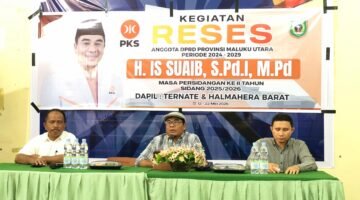 Anggota DPRD Maluku Utara dari Fraksi PKS, H. Is Suaib, saat menggelar reses masa persidangan kedua tahun sidang 2025-2026 di SMA Negeri 2 Kota Ternate. || dok : Ilham/Kasedata