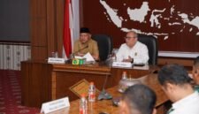 Wakil Gubernur Maluku Utara memimpin Rakor untuk merespons kelangkaan Bahan Bakar Minyak (BBM) subsidi jenis Solar yang belakangan mulai dikeluhkan masyarakat di sejumlah wilayah Maluku Utara. || dok : Humas/Adpim Malut