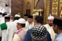 Wakil Gubernur Maluku Utara, H. Sarbin Sehe menggelar shalat IED di Masjid Raya Shaful Khairaat, Sofifi. || dok : Humas/Adpim Malut