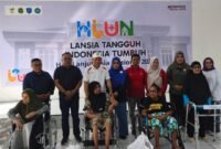 Wakil Gubernur Maluku Utara, H. Sarbin Sehe, didampingi Sekda Samsuddin A. Kadir dan Ketua TP PKK Provinsi Maluku Utara, Rusni Sarbin, menghadiri puncak peringatan Hari Lanjut Usia Nasional (HLUN) 2026 yang berlangsung di Balai Sentra Wasana Bahagia Kementerian Sosial RI. || dok : Humas/Adpim Malut