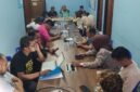 KONI Kota Ternate saat menggelar rapat evaluasi sekaligus pemantapan jelang keberangkatan kontingen PORPROV 2026 [dok : kasedata]